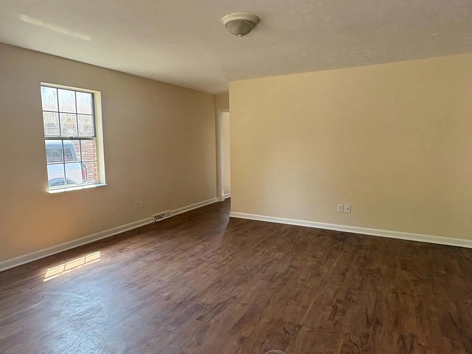 1714 Patrick Way - Unit B — Photo 3