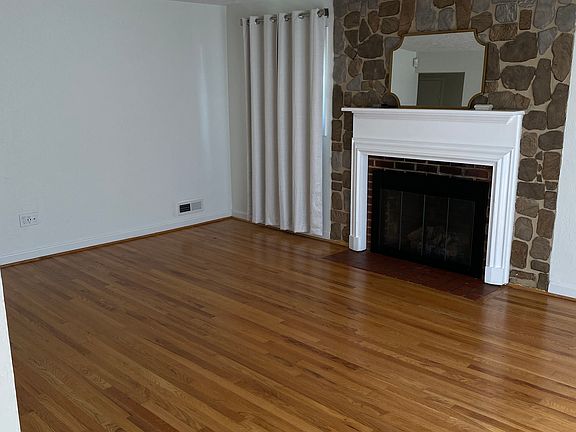 Living room with gas fireplace