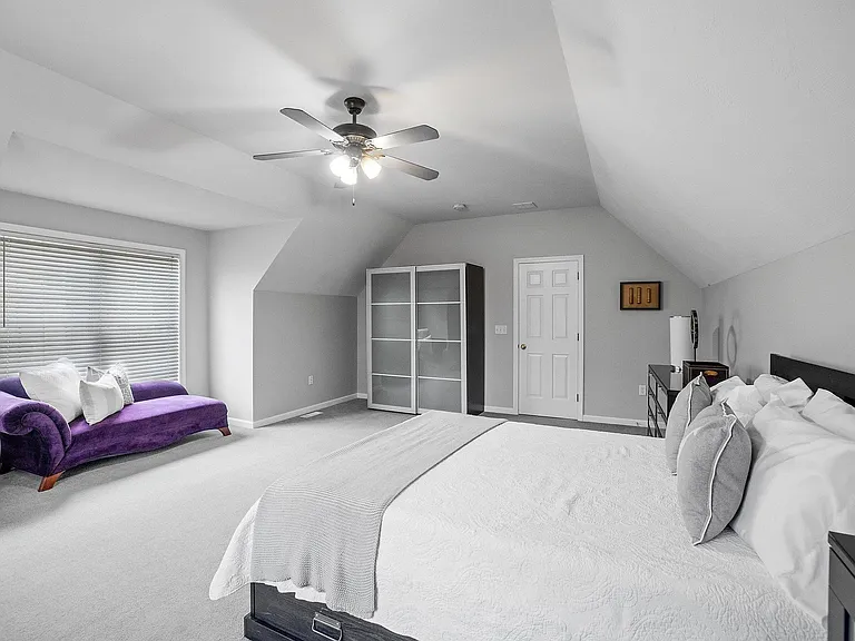 131 Forest Hill Way — Photo 40