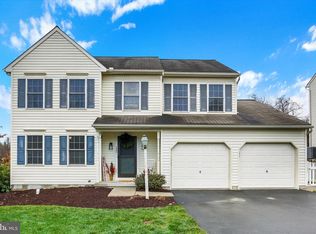 123 Graystone Dr, Hummelstown, PA 17036