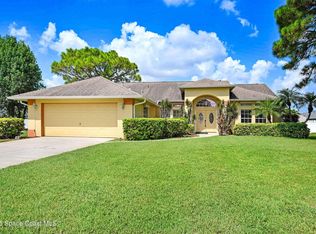 1081 Red Bud Cir, Rockledge, FL 32955