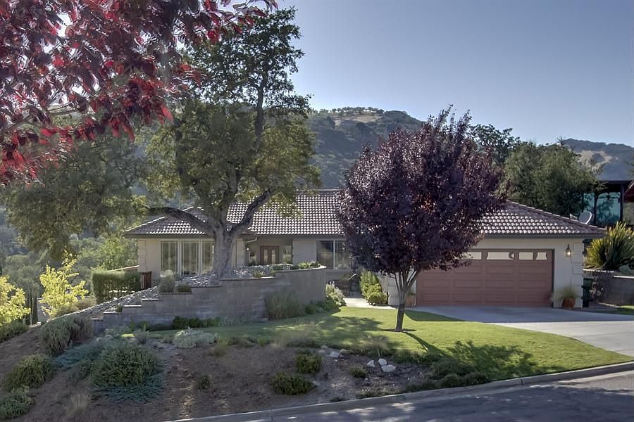 1st image of 23 Terrace Hill Dr
