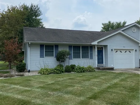 2380 Harrison Ave, Charleston, IL 61920