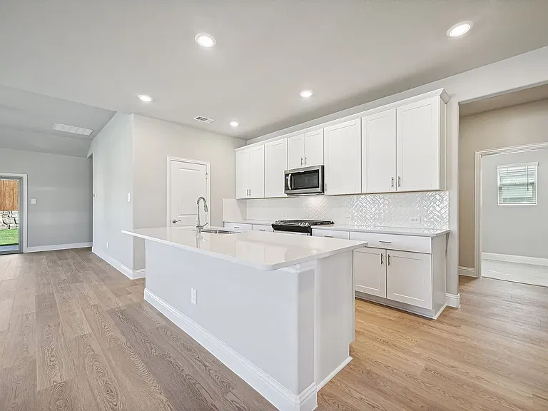 6002 Broadacre Dr — Photo 9