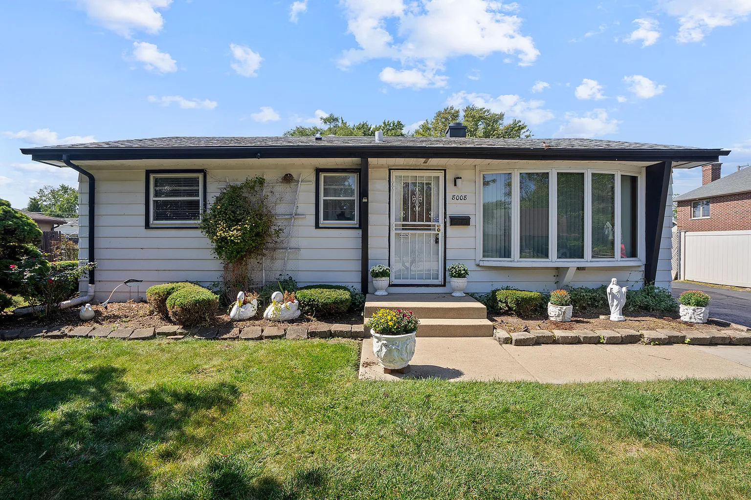 8008 Normandy Ave photo 1