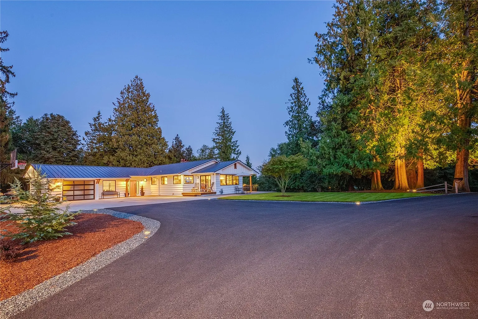 131 E Cedar Drive photo 1