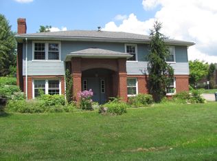 5735 Kenwood Dr, Newburgh, IN 47630