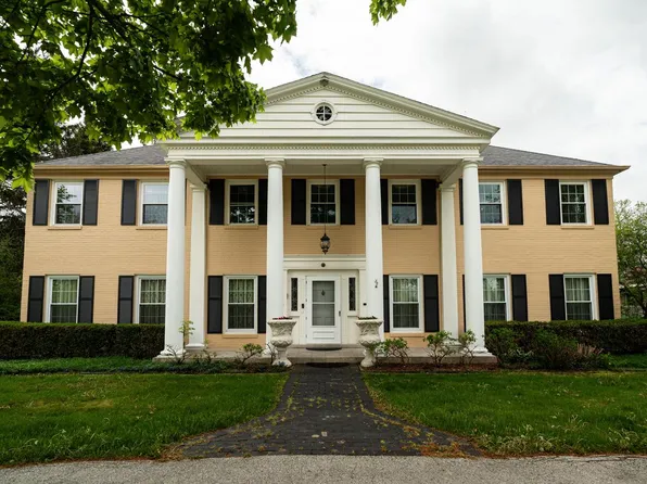 229 Indian Creek COURT, Fox Point, WI 53217