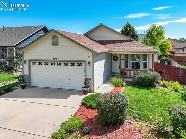 7349 Coral Ridge Dr, Colorado Springs, CO 80925