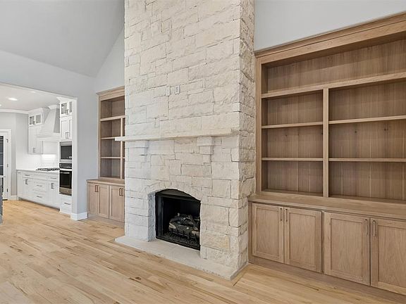 5th image of 15508 Bergman Cir