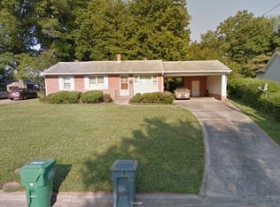 1227 Guyer St, High Point, NC 27262