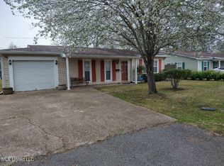 3215 Chicago Ave, Pascagoula, MS 39581