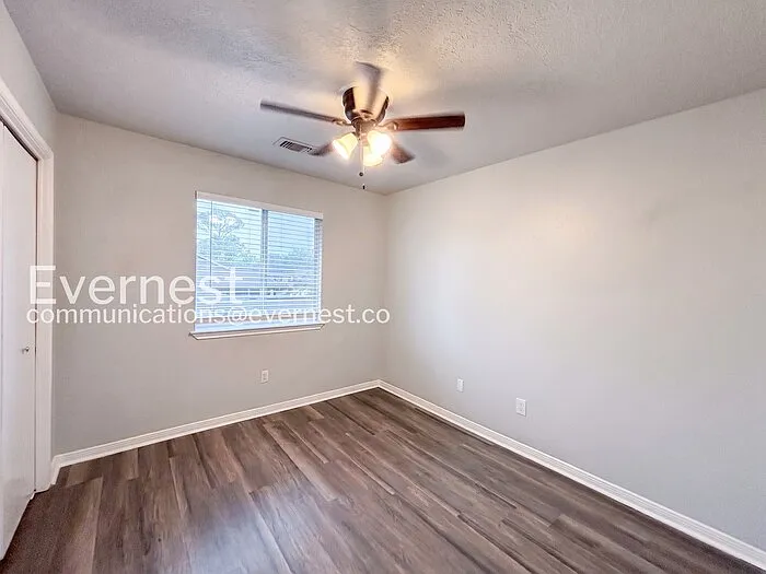 7842 Royan Dr — Photo 20