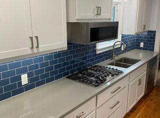 909 Hazen St SE, Grand Rapids, MI 49507