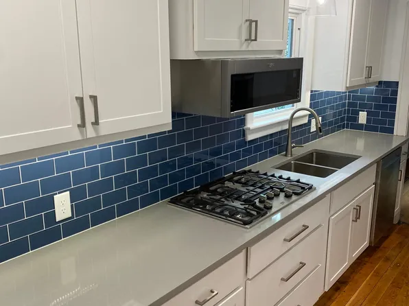 909 Hazen St SE, Grand Rapids, MI 49507