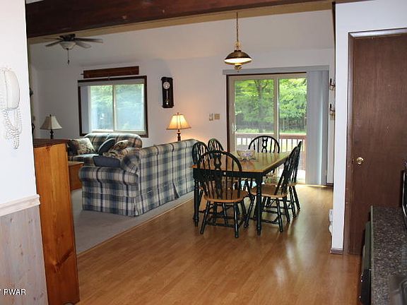 4th image of 384 Underwood Ln