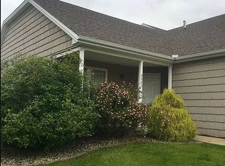 2305 S Myra Ridge Dr, Urbana, IL 61802