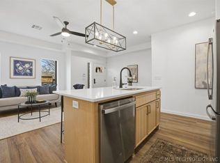 512 Gardens in Jenks - Brand New Luxury Townhomes!, Jenks, OK 74037