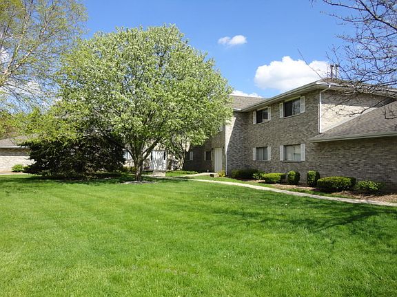 3rd image of 355 Loyola Dr APT B