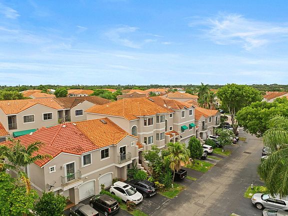 4th image of 1430 NW 126th Way #1430