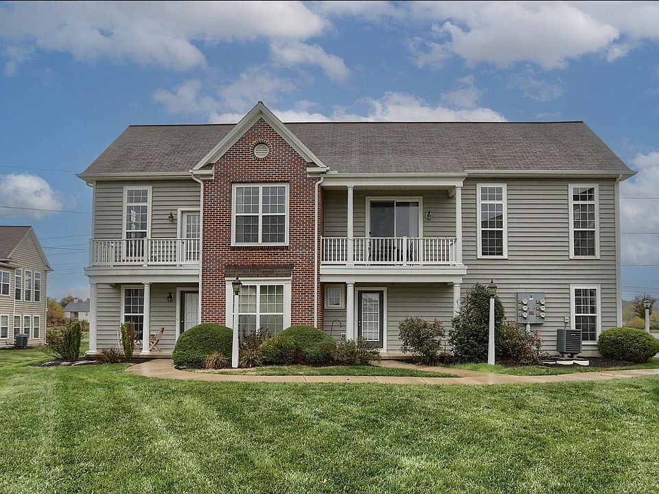 1st image of 727 Stag Ct