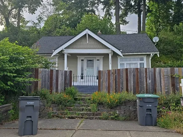 1549 Charleston Beach Rd W, Bremerton, WA 98312