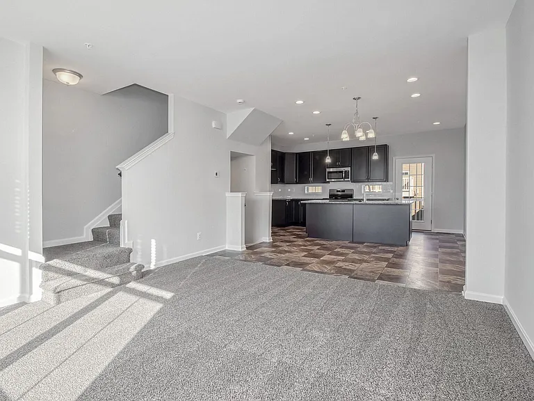 1057 Flint Ct #1 — Photo 2