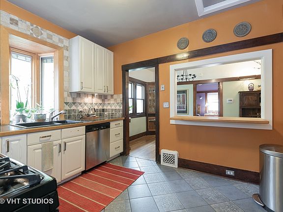 3rd image of 2585 Waukegan Ave