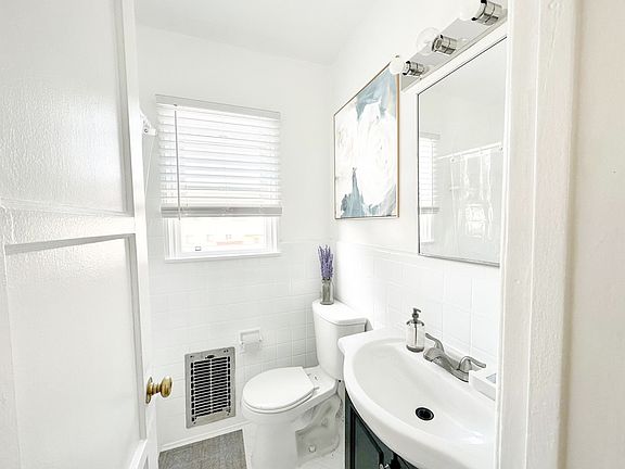 5th image of 6081 David Ave #1