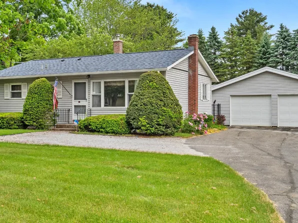 691 Crane Ave, Pittsfield, MA 01201
