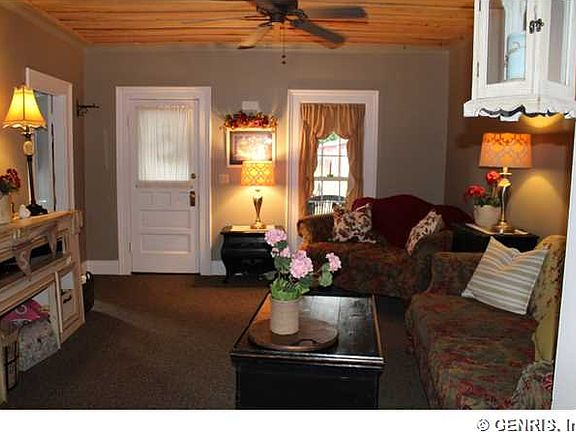 4th image of 23 Caroline St