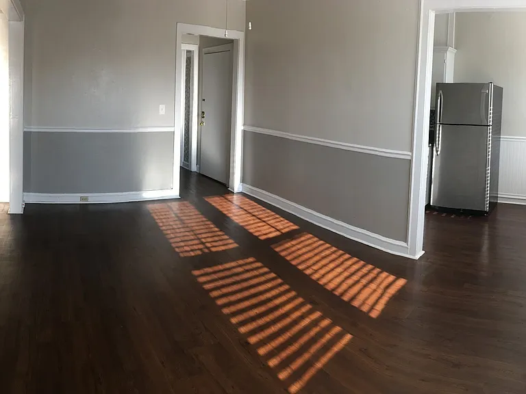 LaSalle Apartments — Photo 13