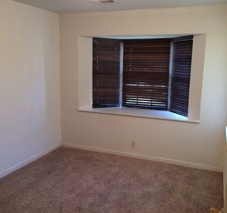 4th image of 3712 Silverhill Dr
