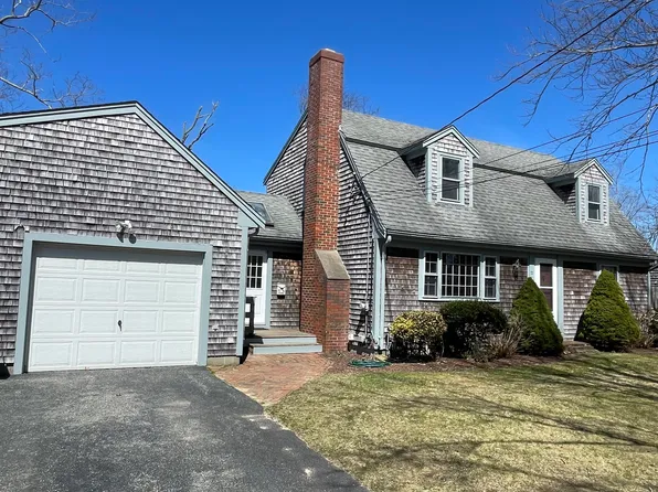 22 Winsome Road, South Yarmouth, MA 02664
