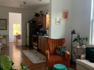 1735 N Kimball Ave #2R, Chicago, IL 60647