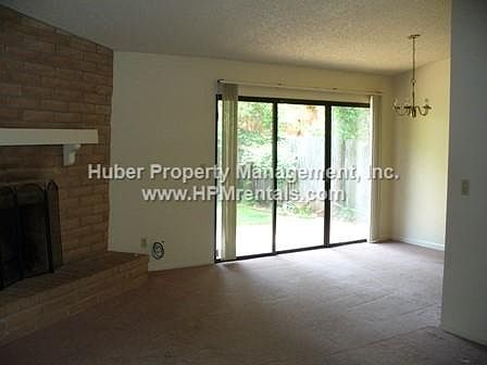 4th image of 1390 Wimbledon Dr