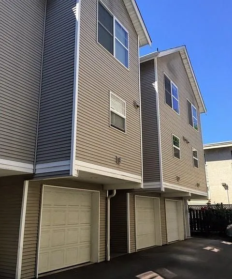 12020 31st Ave NE #B — Photo 11