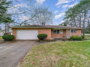 2975 Wieneke Rd, Saginaw, MI 48603