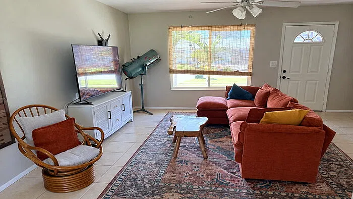 2 bed, 2.0 bath, 1175 sqft, $1,700 — Photo 2
