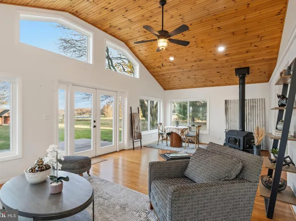 3044 Singerly Rd, Elkton, MD 21921