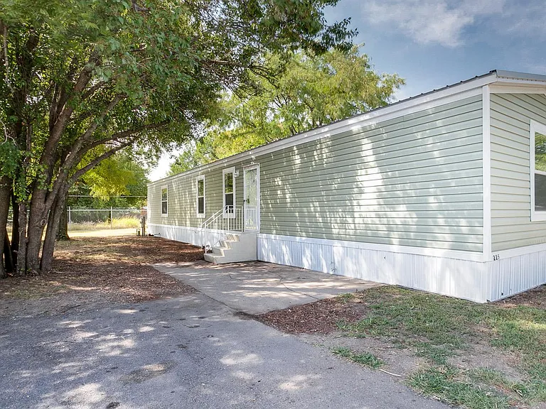 Lakeview Community — Photo 34