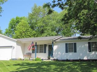 512 Park Ridge Dr, Munroe Falls, OH 44262