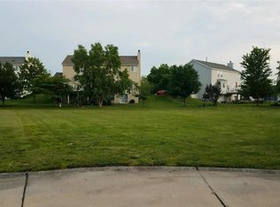 828 Stonewood Bend Dr, Lake Saint Louis, MO 63367