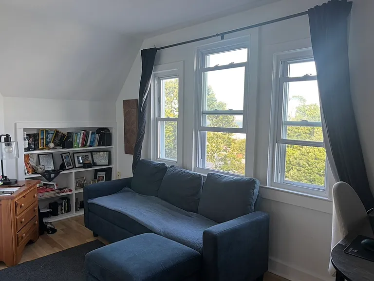 57 Dawson Ave #4 — Photo 3