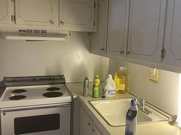 4th image of 254 Dorchester E #K