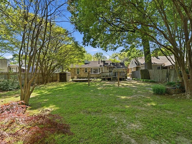 3784 Philwood Ave — Photo 34