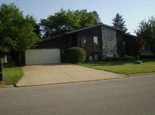 2385 W Glendale Ave, Appleton, WI 54914