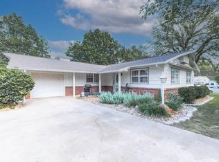 2202 Fairlane Ave, Arkansas City, KS 67005