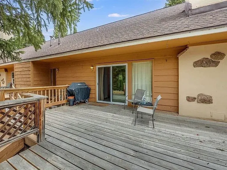 283 Range Rd #2 — Photo 3