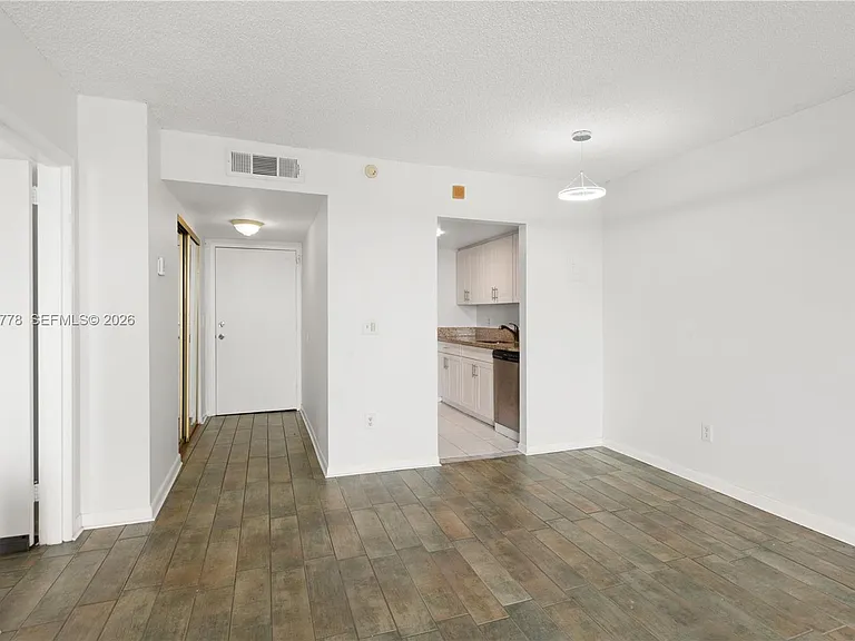 2350 NE 135th St #812 — Photo 5
